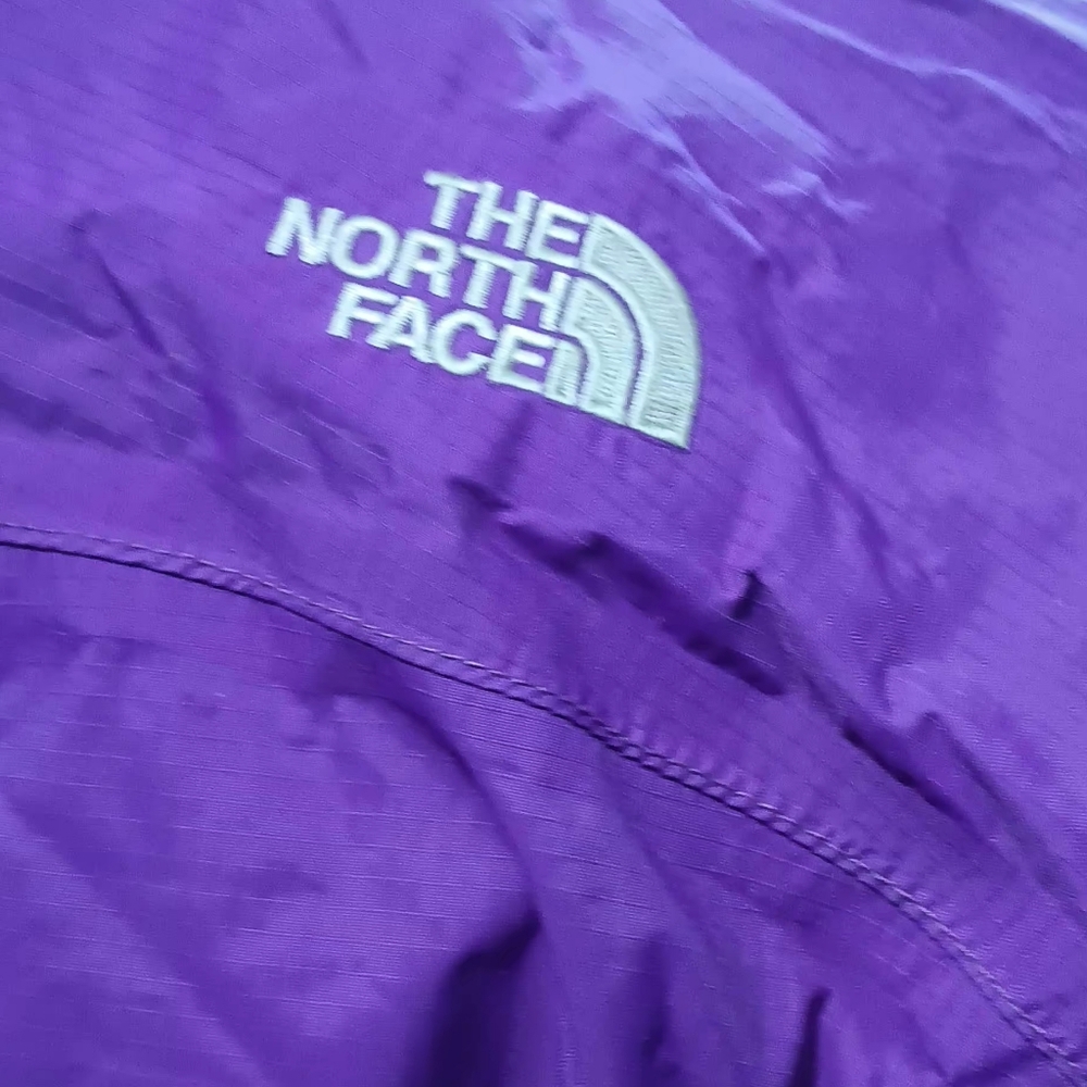 The North Face Girls XL18 Vibrant Purple Ski Jacket - Picture 8 of 10